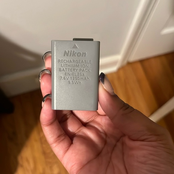BRAND NEW FRESH OUT OF THE BOX EN-EL25a battery used to power mirrorless cameras